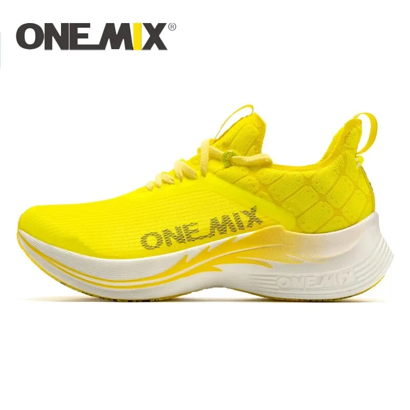 Scarpe da Corsa ONEMIX con Pia - Running Shoe Carbon recensione e prezzo