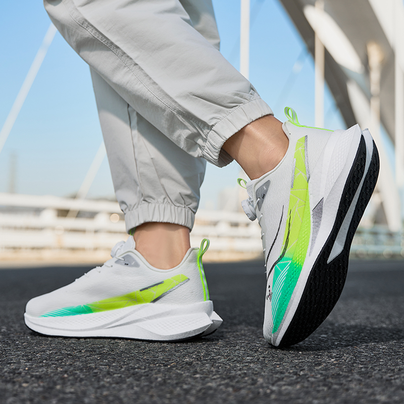 Scarpe da corsa con piastra in - Running Shoe Carbon recensione e prezzo