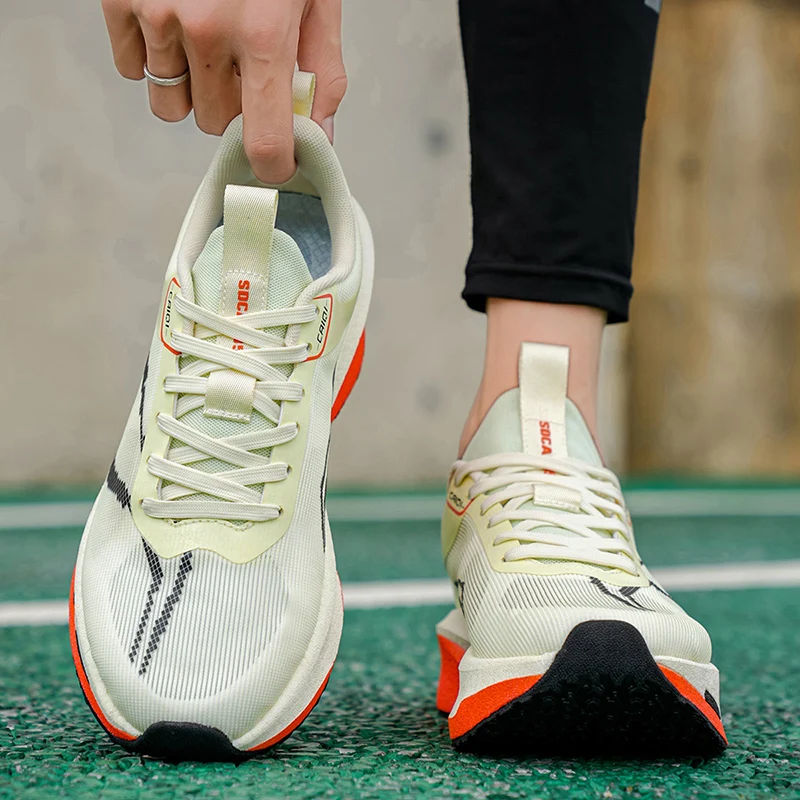Scarpe da Corsa con Piastra in - Running Shoe Carbon recensione e prezzo